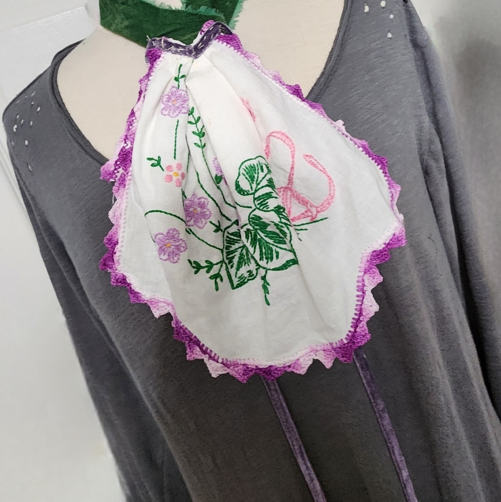 JABOT MOSSIE ANNA ARTISAN DESIGN OOAK ππ NWT - Picture 2 of 13